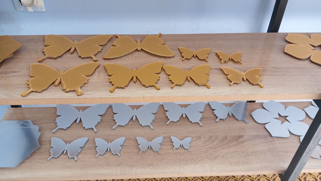 ✨ فراشات المرايا – 20 قطعة ديكور جداري لامعة - الصورة 5